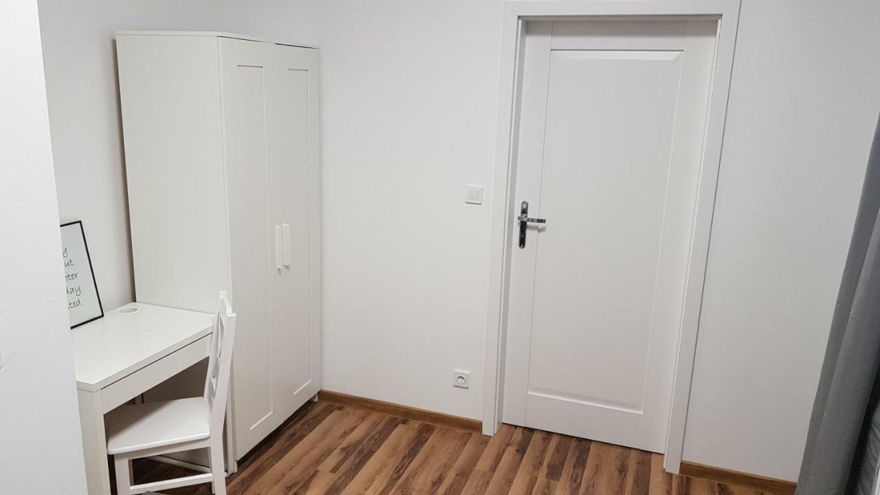 Apartament Nr 15 - 2 Pokoje Z Prywatnymi Lazienkami Centrum Poznan Apartment Ngoại thất bức ảnh